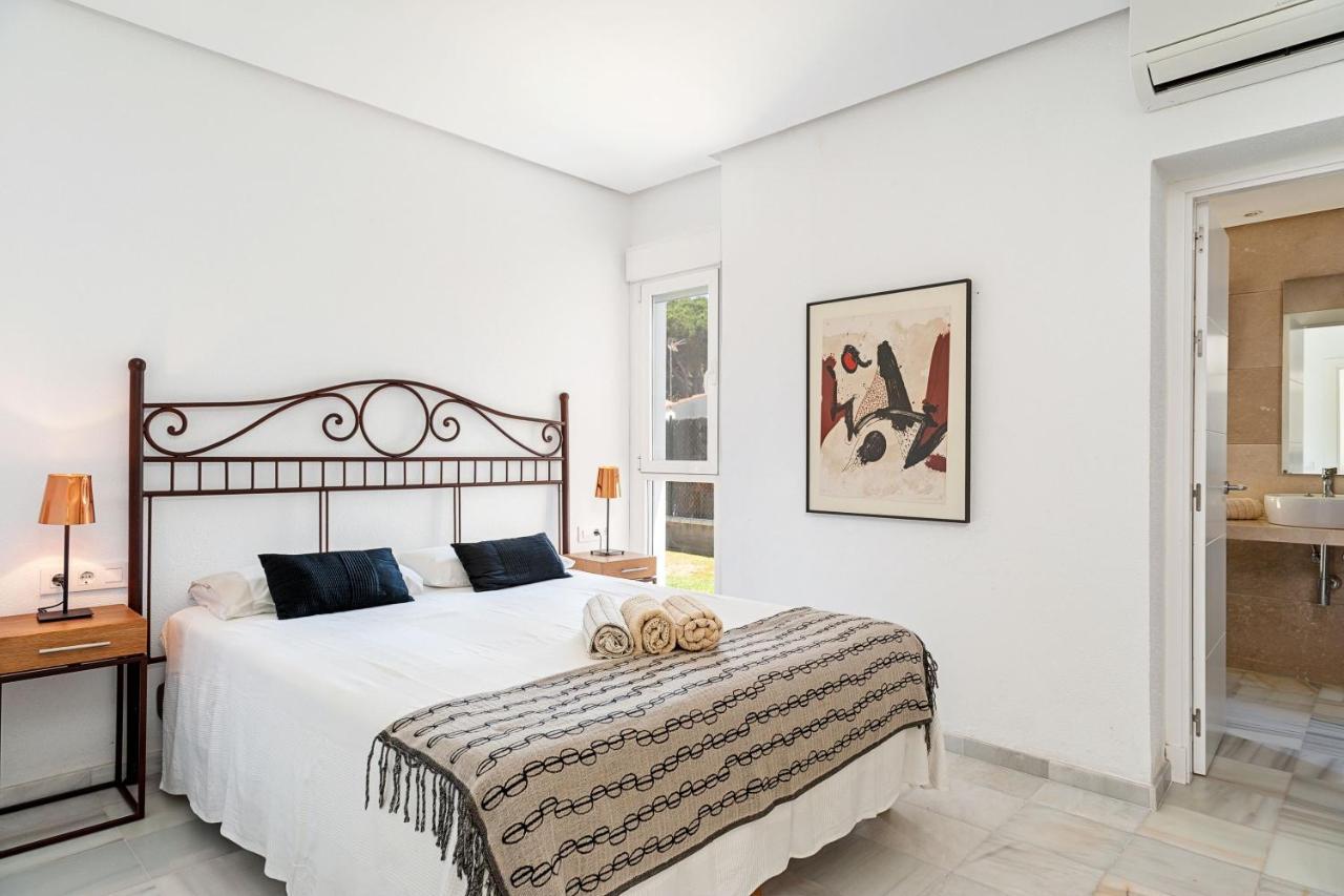 Villa Con Encanto Cerca De La Playa Roche Bagian luar foto